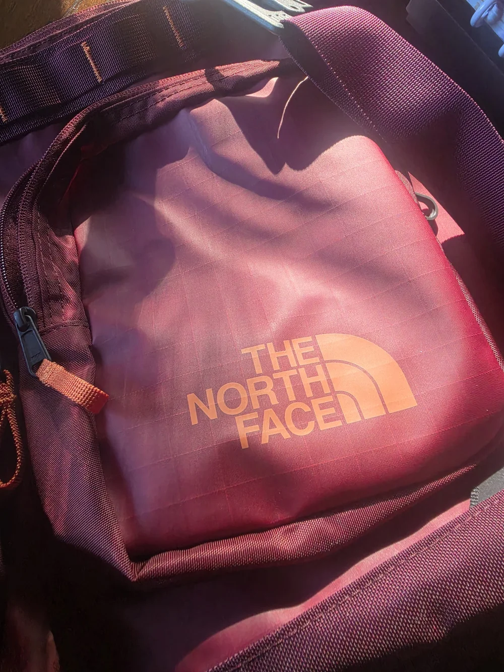 The North Face Base Camp Voyager Travel Tote Bag - EUC
